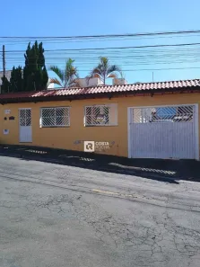 Casa com 3 Quartos para alugar, 220m² no Jardim Celani, Salto