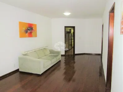 Casa com 3 Quartos à venda, 315m² no Jardim São Pedro, Porto Alegre