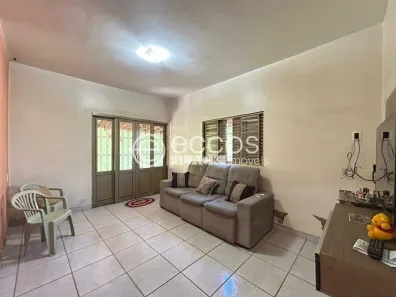 Casa com 3 Quartos à venda, 112m² no Tibery, Uberlândia
