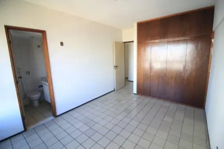 Apartamento com 4 Quartos à venda, 243m² no Casa Forte, Recife
