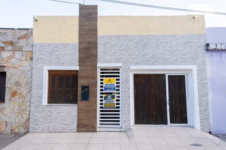 Casa com 2 Quartos à venda, 101m² no Centro, Pelotas