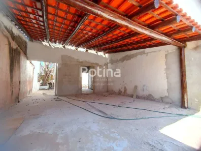 Casa com 3 Quartos à venda, 90m² no Luizote de Freitas, Uberlândia