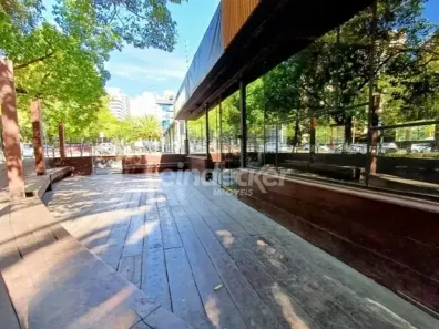 Ponto Comercial para alugar, 142m² no Rio Branco, Porto Alegre