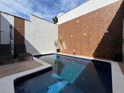 Casa com 4 Quartos à venda, 184m² no Centro, Bertioga