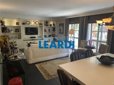 Apartamento com 3 Quartos à venda, 166m² no Cerqueira César, São Paulo