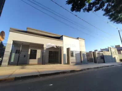 Casa com 2 Quartos à venda, 206m² no Jardim Gisela, Toledo