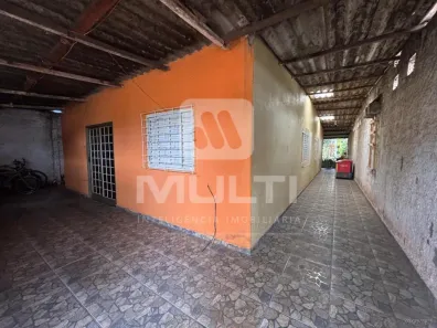 Casa com 3 Quartos à venda, 181m² no Jardim Ipanema, Uberlândia