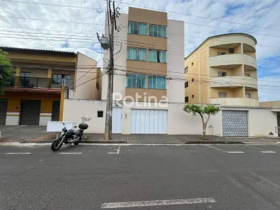 Apartamento com 1 Quarto para alugar, 45m² no Presidente Roosevelt, Uberlândia