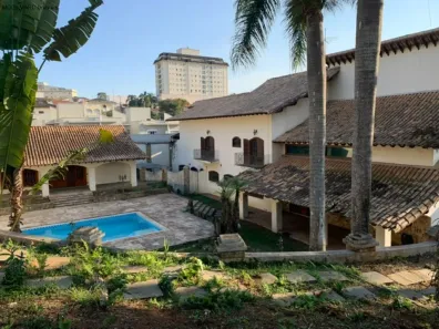 Sobrado com 6 Quartos para alugar, 958m² no Vila Oliveira, Mogi das Cruzes