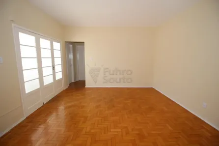 Apartamento com 2 Quartos para alugar, 87m² no Centro, Pelotas