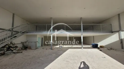 Ponto Comercial à venda, 714m² no Segismundo Pereira, Uberlândia