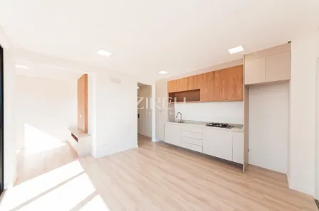 Apartamento com 2 Quartos para alugar, 79m² no Portão, Curitiba