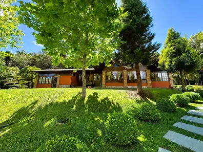 Casa de Condomínio com 4 Quartos à venda, 240m² no Rancho Queimado, Rancho Queimado