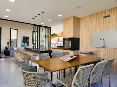 Casa de Condomínio com 4 Quartos à venda, 280m² no Loteamento Residencial Jardim Villagio, Americana