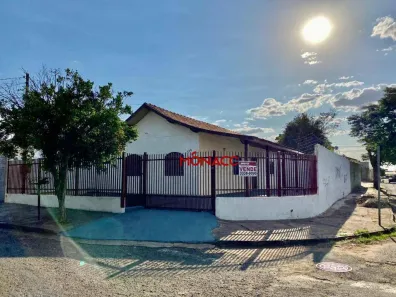 Casa com 3 Quartos à venda, 131m² no Conjunto Parigot de Souza 1, Londrina