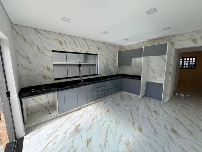 Sobrado com 3 Quartos para alugar, 147m² no Vila Carvalho, Itapetininga
