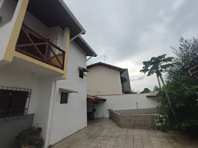 Sobrado com 3 Quartos à venda, 125m² no Vila Ariene, Pindamonhangaba