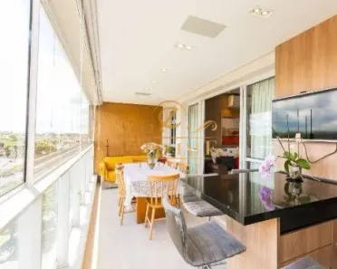 Apartamento com 3 Quartos para alugar, 158m² no Água Verde, Curitiba
