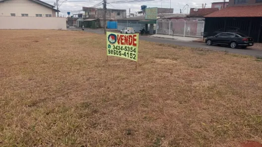 Lote/Terreno à venda, 180m² no Recanto das Emas, Brasília