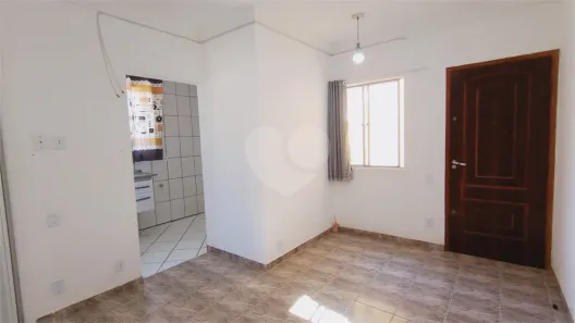 Apartamento com 2 Quartos à venda, 40m² no Jardim Guadalajara, Sorocaba