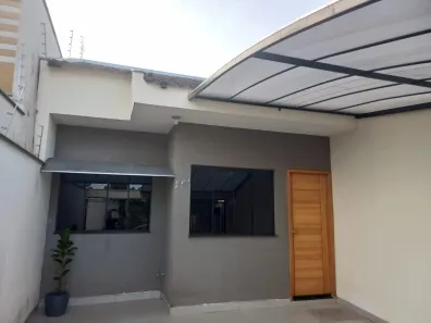 Casa com 3 Quartos à venda, 75m² no Loteamento Chamonix, Londrina