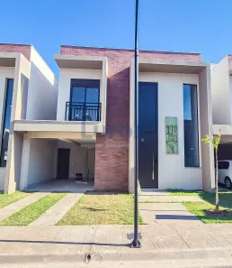 Casa com 3 Quartos para alugar, 140m² no Vista Alegre, Vinhedo