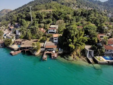 Casa com 8 Quartos à venda, 400m² no Mombaça, Angra dos Reis