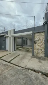 Casa com 3 Quartos para alugar, 160m² no José Geraldo da Cruz, Juazeiro do Norte