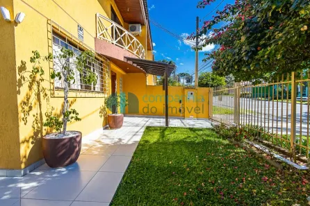 Sobrado com 3 Quartos à venda, 238m² no Bacacheri, Curitiba