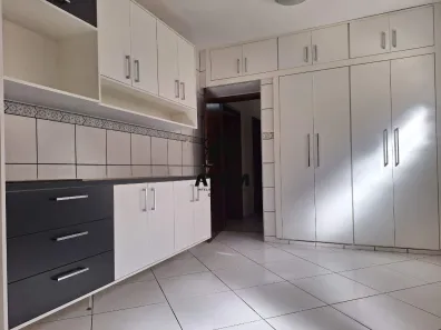 Casa com 3 Quartos para alugar, 100m² no Jardim Eulália, Taubaté