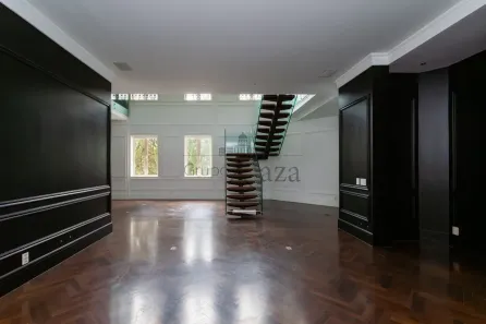 Apartamento com 4 Quartos para alugar, 265m² no Jardim Leonor, São Paulo