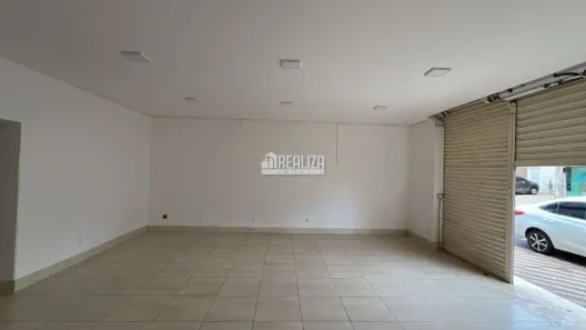 Casa com 1 Quarto para alugar, 10m² no Centro, Uberaba