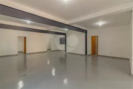 Galpão/Depósito/Armazém para alugar, 350m² no Cidade Vargas, São Paulo