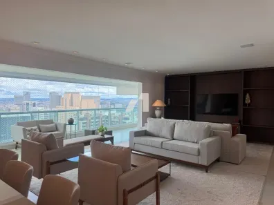 Apartamento com 4 Quartos para alugar, 235m² no Alphaville Centro Industrial e Empresarial/Alphaville., Barueri
