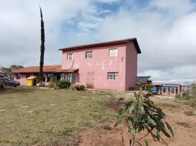 Fazenda/Sítio com 5 Quartos à venda, 3000m² no Carafá, Votorantim