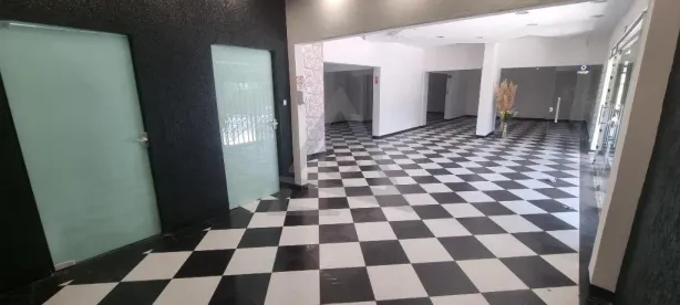 Imóvel Comercial com 2 Quartos para alugar, 450m² no Vila Sônia (Sousas), Campinas