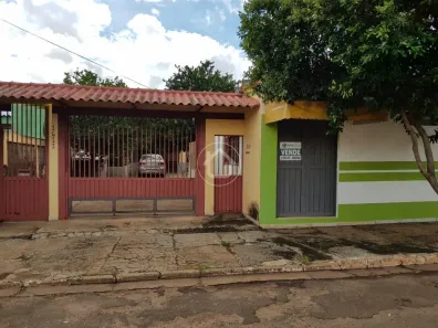 Sobrado com 5 Quartos à venda, 296m² no Vila Taquarussu, Campo Grande