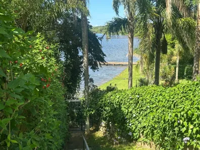 Casa com 5 Quartos para alugar, 335m² no Lagoa da Conceição, Florianópolis