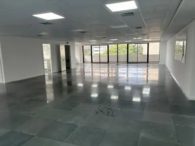 Sala Comercial para alugar, 322m² no Várzea da Barra Funda, São Paulo