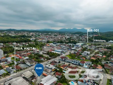 Imóvel Comercial à venda, 220m² no Anita Garibaldi, Joinville