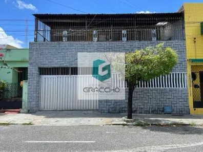 Casa com 4 Quartos à venda, 260m² no Joaquim Távora, Fortaleza