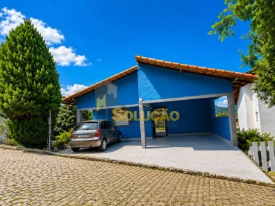 Casa de Condomínio com 2 Quartos para alugar, 200m² no Albuquerque, Teresópolis