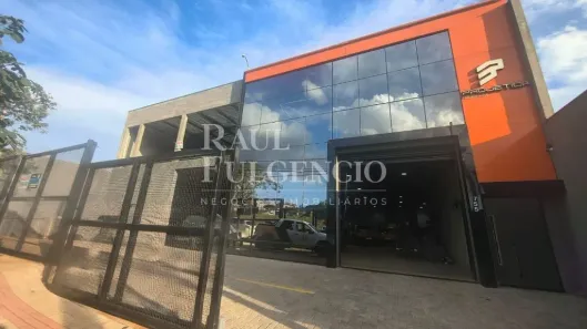 Galpão/Depósito/Armazém para alugar, 360m² no Colúmbia, Londrina