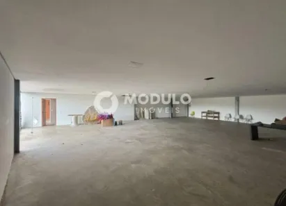 Sala Comercial para alugar, 210m² no Cidade Jardim, Uberlândia