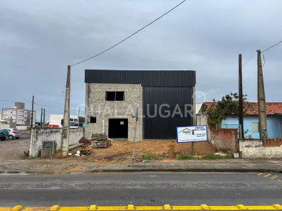 Galpão/Depósito/Armazém para alugar, 294m² no Revoredo, Tubarão
