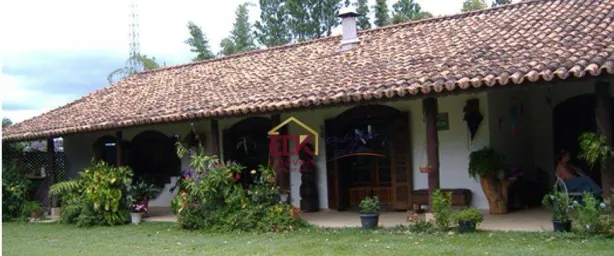 Fazenda/Sítio com 3 Quartos à venda, 300m² no Chácara Marambaia, Caçapava