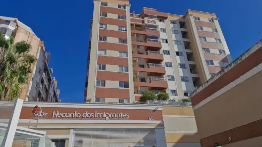 Apartamento com 2 Quartos à venda, 77m² no Córrego Grande, Florianópolis