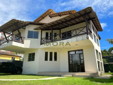 Casa com 4 Quartos para alugar, 241m² no São Francisco, Ilhéus