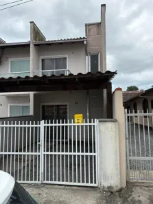 Casa com 2 Quartos para alugar, 59m² no Boehmerwald, Joinville