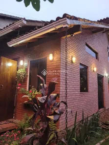 Casa com 2 Quartos à venda, 90m² no Pântano do Sul, Florianópolis
